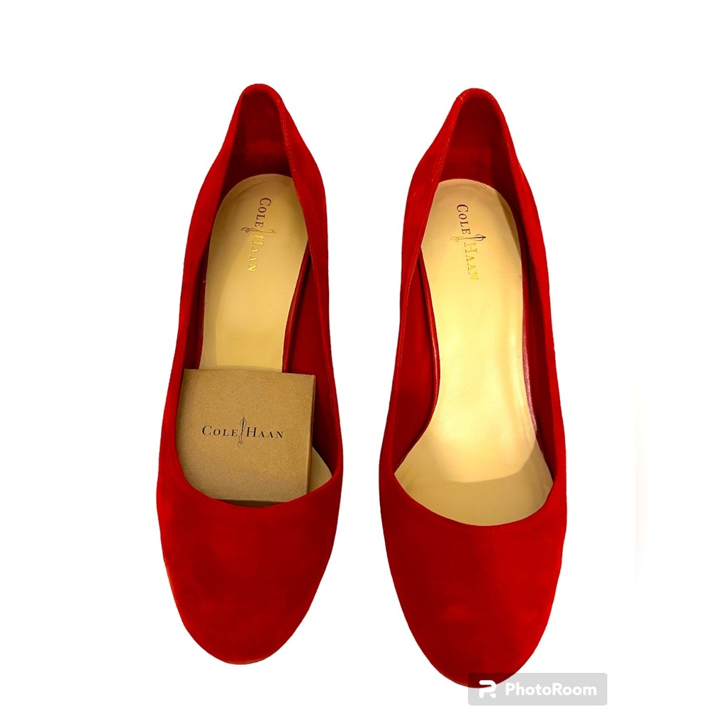 Cole Haan Nike air red suede pumps, size 9